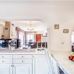 8 Bedroom villa with pool & seaview, near Acharavi, sleeps 16-18